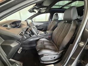 Vehicle image PEUGEOT 3008 1.2 PureTech GT Pack