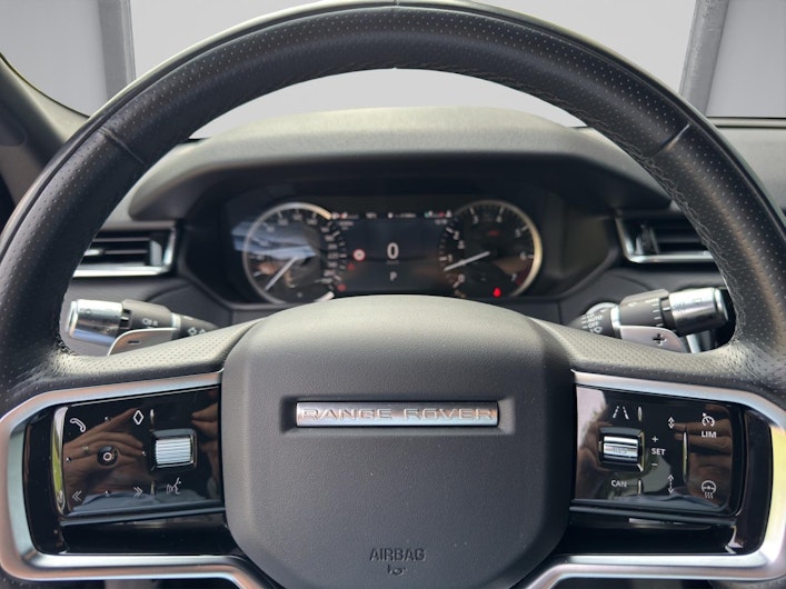 Vehicle image LAND ROVER RANGE ROVER VELAR