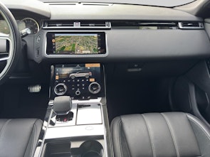 Vehicle image LAND ROVER Range Rover Velar 3.0 I6 R-Dynamic SE