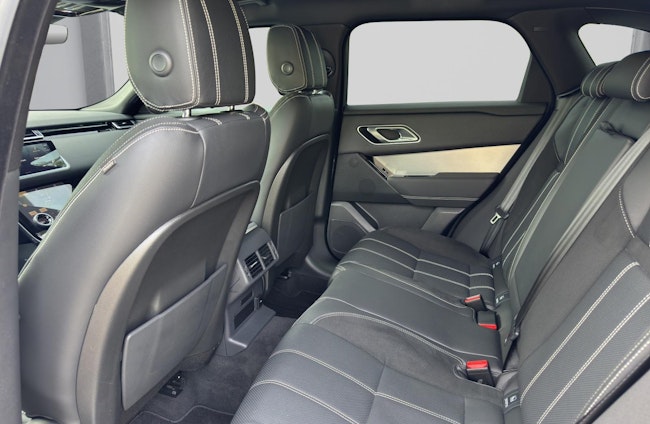 Vehicle image 17 Vehicle image 17