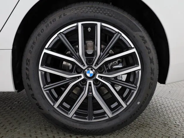 BMW 230e xDrive Active Tourer