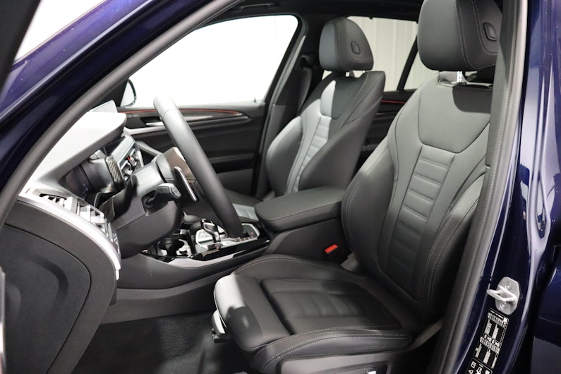 Vehicle image BMW X3