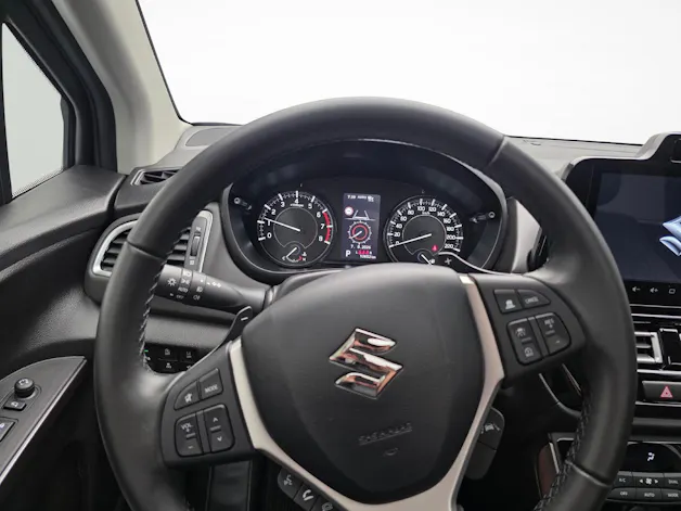 Suzuki S-Cross 1.4 T Compact Top Hybrid 4x4