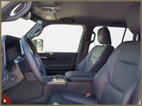 Vehicle image 8 Vehicle image 8