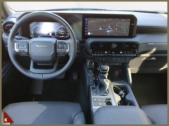 Vehicle image 13 Vehicle image 13