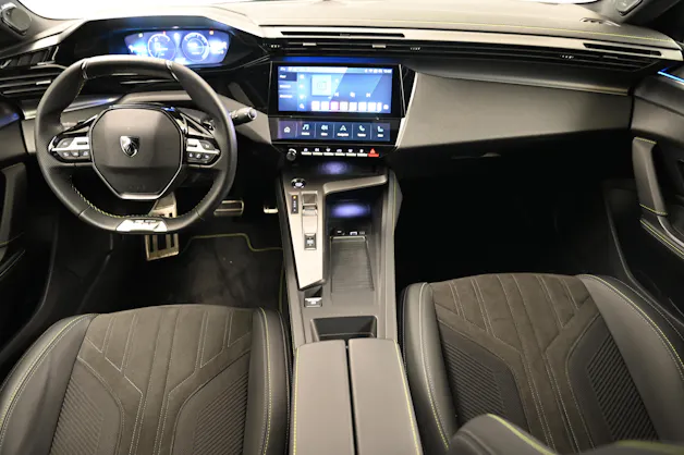 Peugeot 408 1.6 PHEV 180 GT