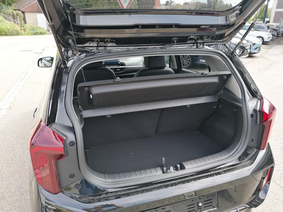 Vehicle image 8 Vehicle image 8