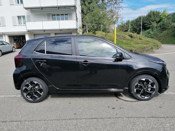 Vehicle image 3 Vehicle image 3