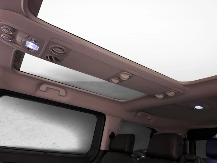 Fahrzeugbild PEUGEOT TRAVELLER
