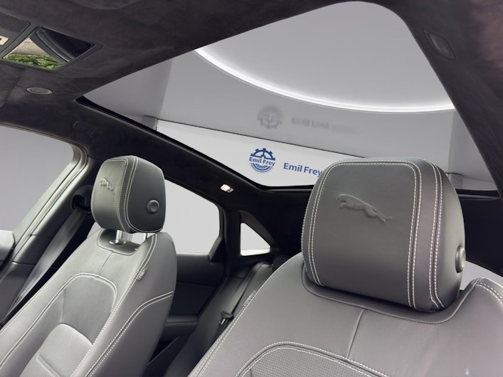 Vehicle image JAGUAR E-PACE