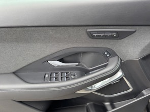 Vehicle image JAGUAR E-Pace 1.5 T 300e R-Dynamic HSE AWD