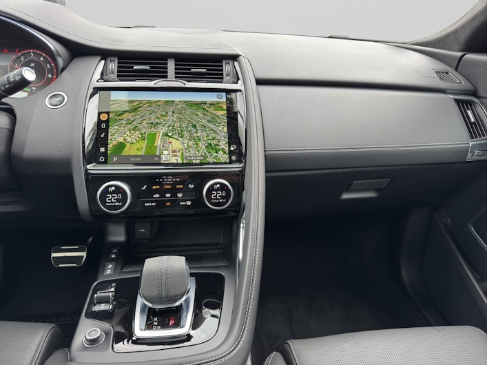 Vehicle image JAGUAR E-PACE