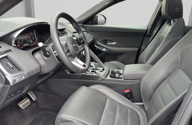 Vehicle image 6 Vehicle image 6