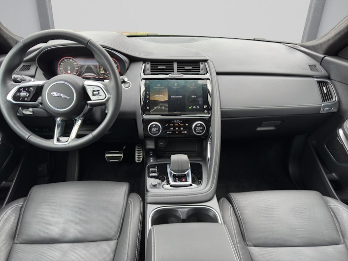 Vehicle image JAGUAR E-PACE