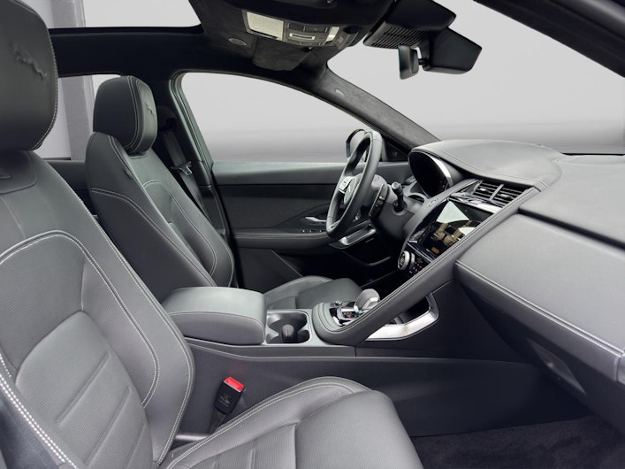 Vehicle image JAGUAR E-PACE