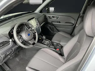 Subaru Forester Station 2.0i e-Boxer Swiss Plus