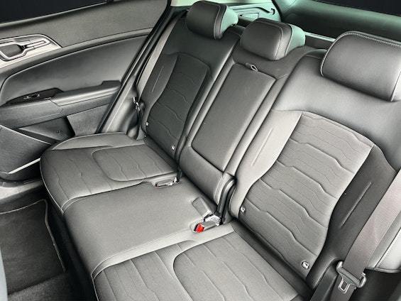 Vehicle image 10 Vehicle image 10