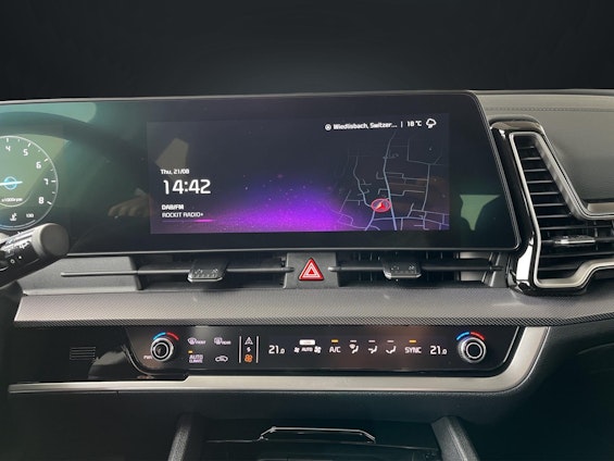 Vehicle image 13 Vehicle image 13