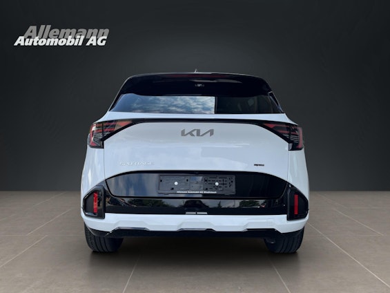 Vehicle image 4 Vehicle image 4