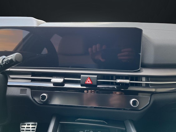 Vehicle image 13 Vehicle image 13