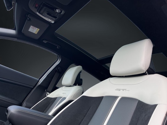 Vehicle image 12 Vehicle image 12