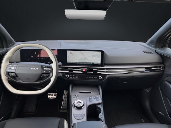 Vehicle image 9 Vehicle image 9