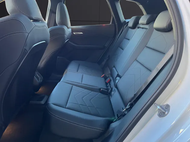 BMW 230e xDrive paddles Active Tourer