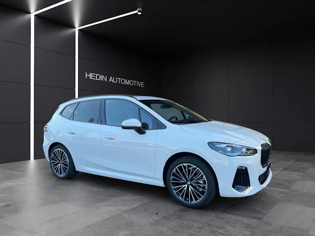 BMW 230e xDrive paddles Active Tourer