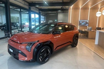 Vehicle image KIA EV3 0 Vehicle image KIA EV3 0