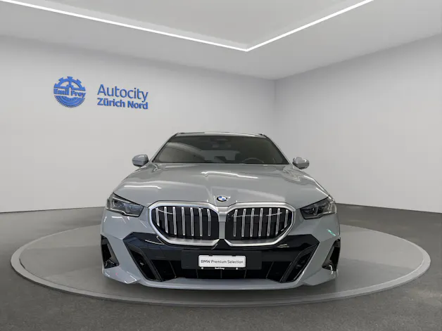 BMW 520d xDrive 48V Touring