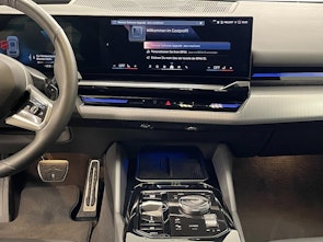 Vehicle image BMW 520d xDrive Touring