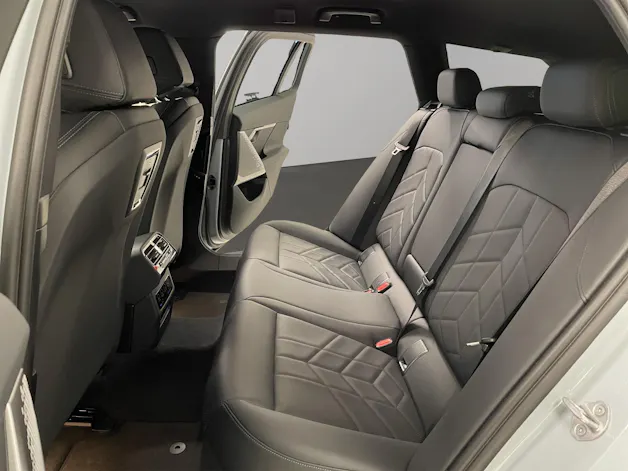 BMW 520d xDrive 48V Touring