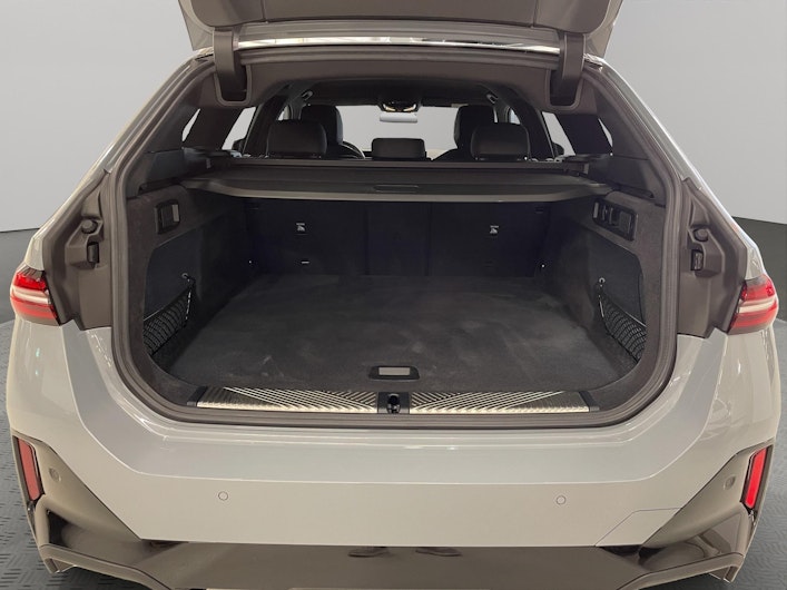 Vehicle image BMW 5 SERIES