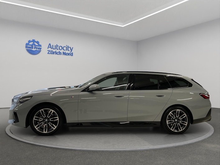 Vehicle image BMW 5 SERIES