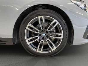 Vehicle image BMW 520d xDrive Touring