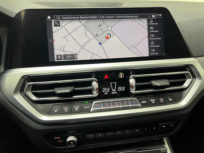 Vehicle image BMW 3 SERIES