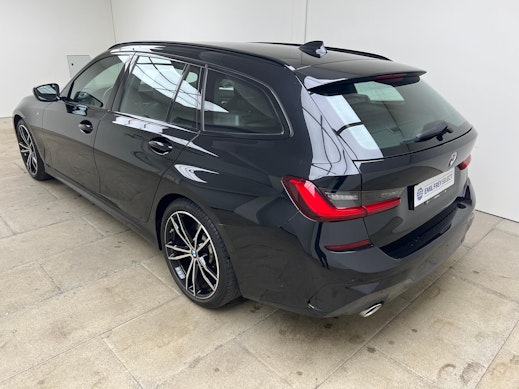BMW 330i xDrive SAG Touring 3