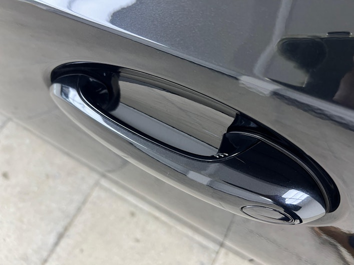 Vehicle image BMW 3 SERIES