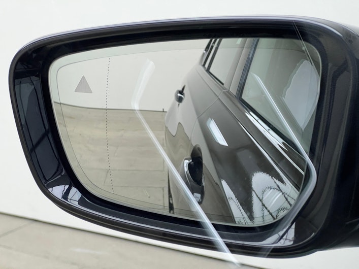 Vehicle image BMW 3 SERIES