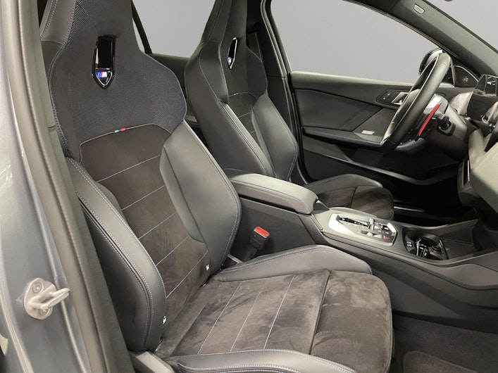 Vehicle image BMW 1 SERIES