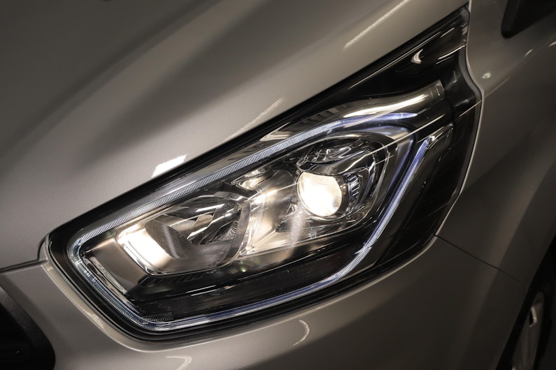 Vehicle image FORD TRANSIT CUSTOM