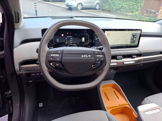 Vehicle image 10 Vehicle image 10