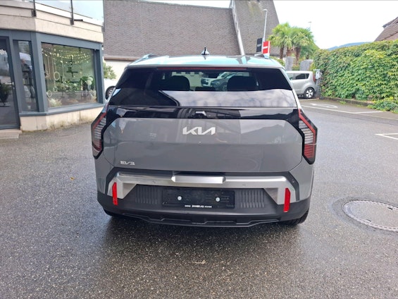 Vehicle image 4 Vehicle image 4