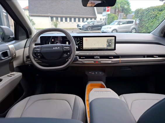 Vehicle image 7 Vehicle image 7