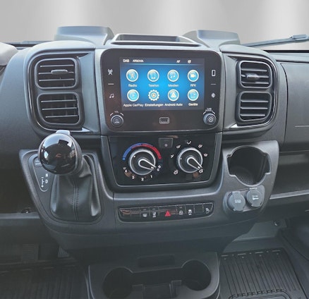 Vehicle image 14 Vehicle image 14