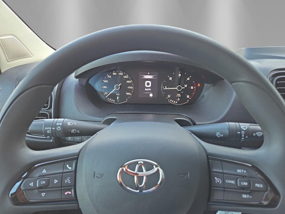 Vehicle image 13 Vehicle image 13