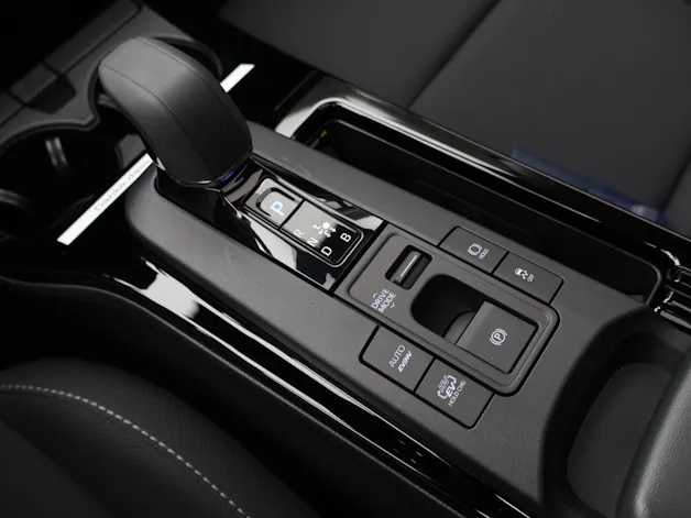 Toyota Prius 2.0 Plug-In-Hybrid Style / Jetzt Leasing ab 0.99% oder Cash-Prämie CHF 3'000.00