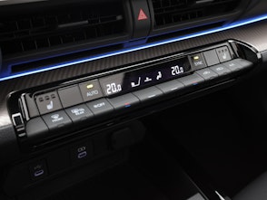 Vehicle image TOYOTA Prius 2.0 Plug-In-Hybrid Style