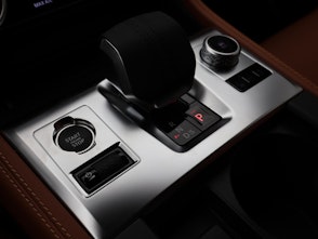 Vehicle image JAGUAR F-Pace 2.0 P400e R-Dynamic HSE 90th Anniversary Ed. AWD