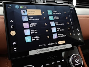 Vehicle image JAGUAR F-Pace 2.0 P400e R-Dynamic HSE 90th Anniversary Ed. AWD